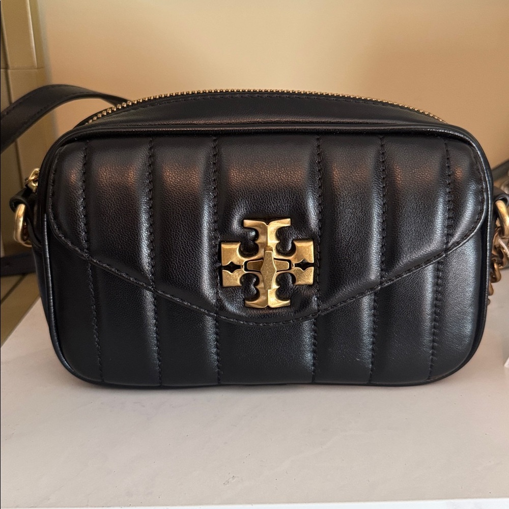 Tory Burch Kira Camera Crossbody NWT - Picture 4 of 17